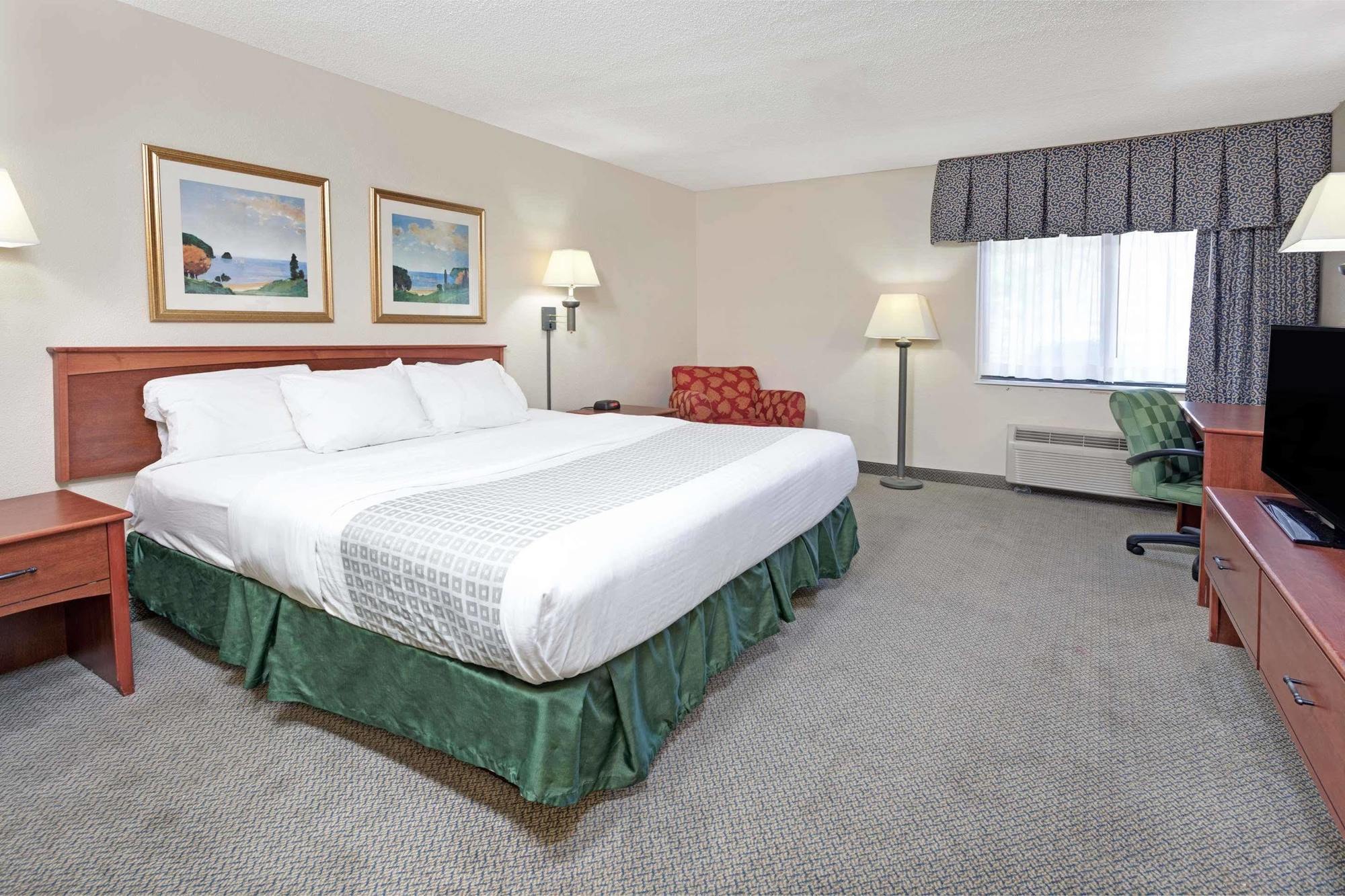 Baymont By Wyndham Detroit Airport/Romulus Ξενοδοχείο Εξωτερικό φωτογραφία