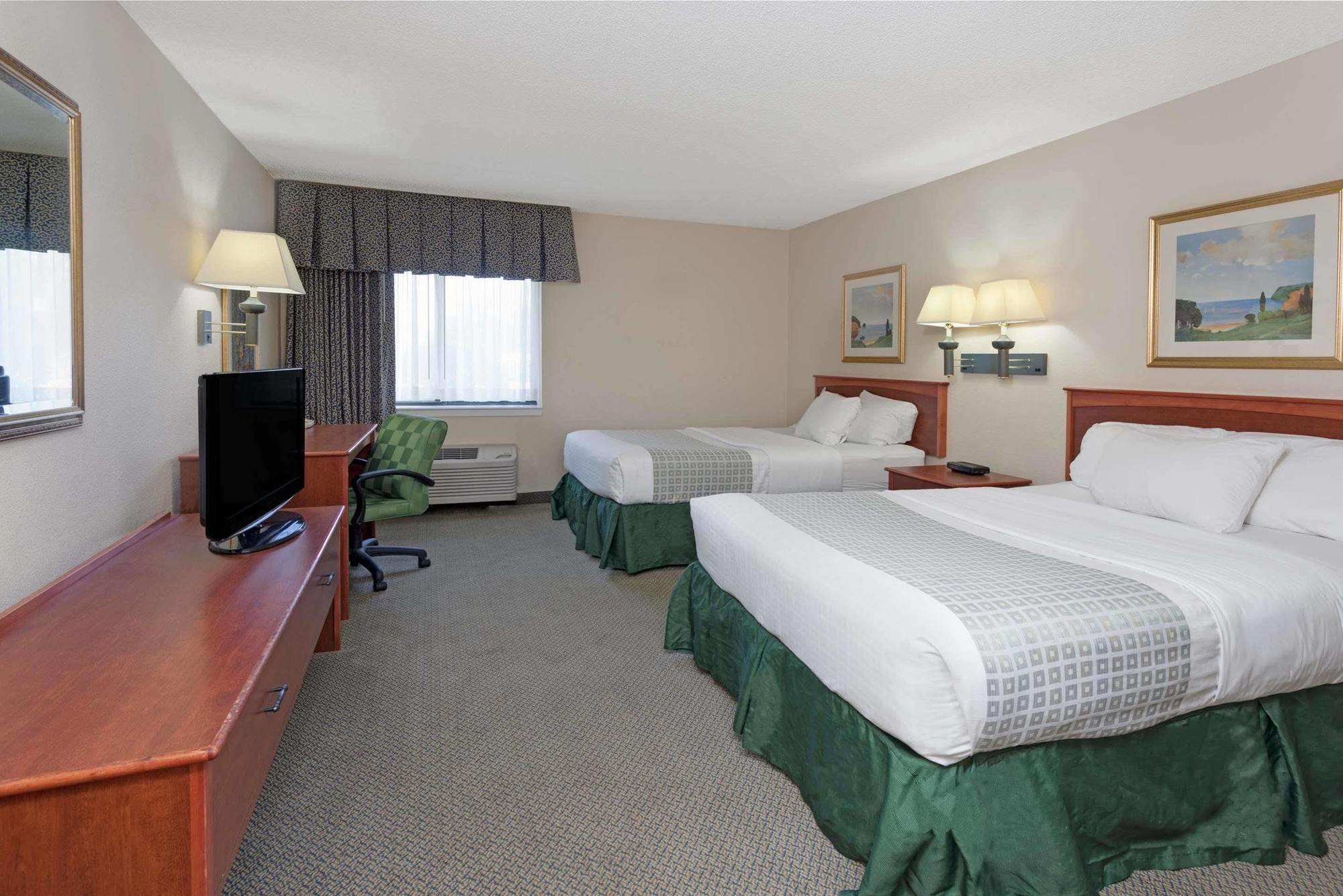 Baymont By Wyndham Detroit Airport/Romulus Ξενοδοχείο Εξωτερικό φωτογραφία