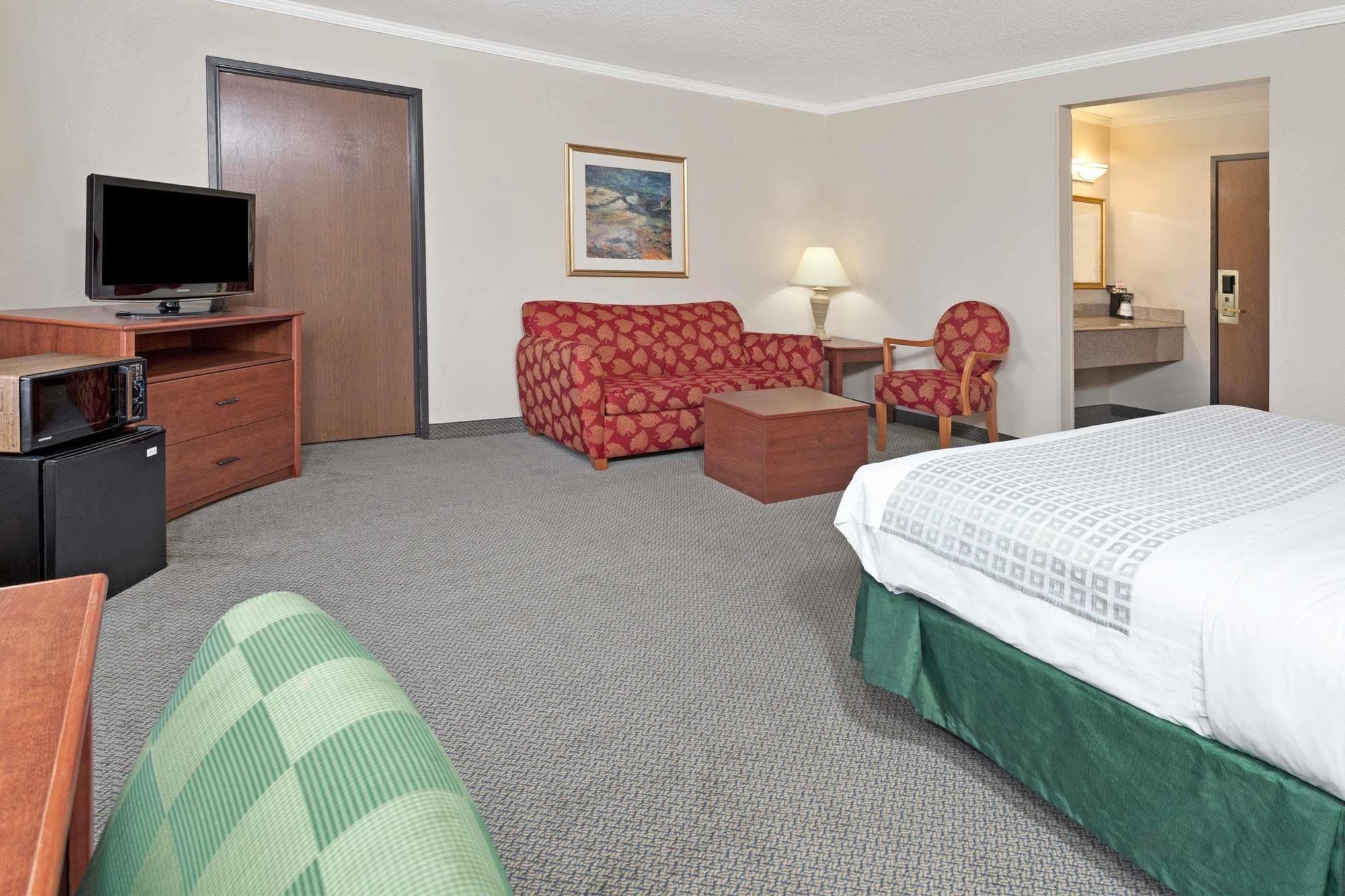 Baymont By Wyndham Detroit Airport/Romulus Ξενοδοχείο Εξωτερικό φωτογραφία